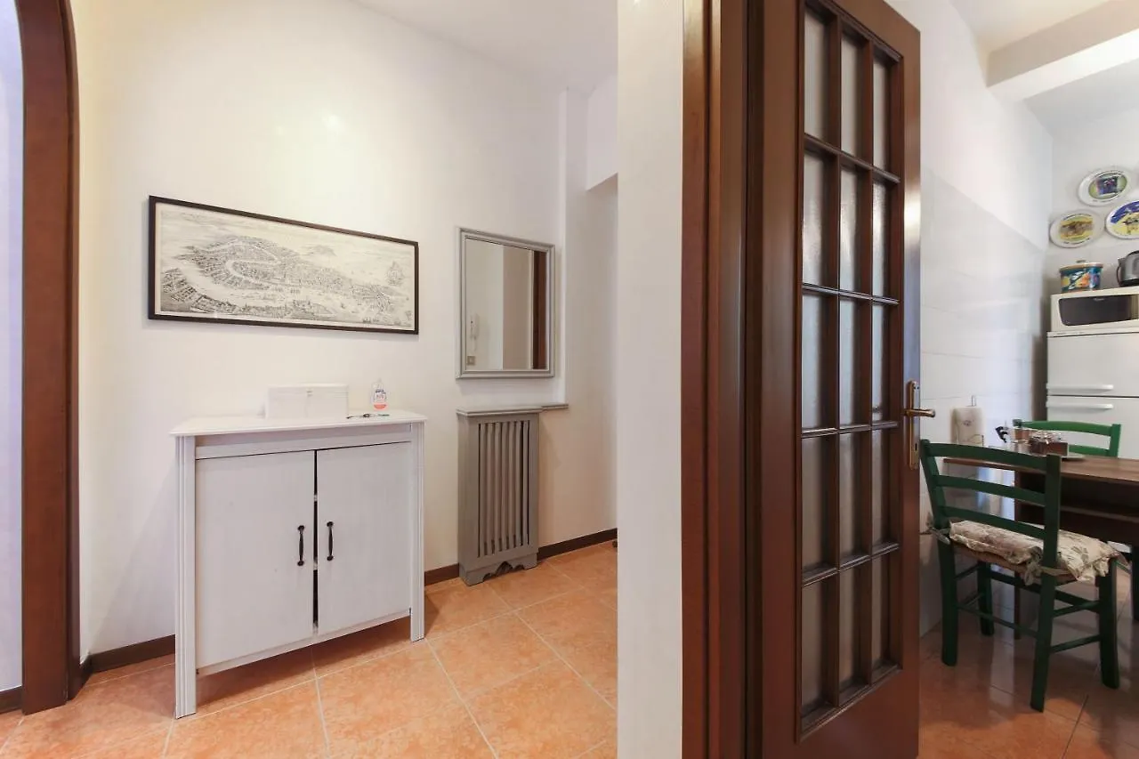 Private Parking - Family Home - 15 Min To Venice Mestre 0*,