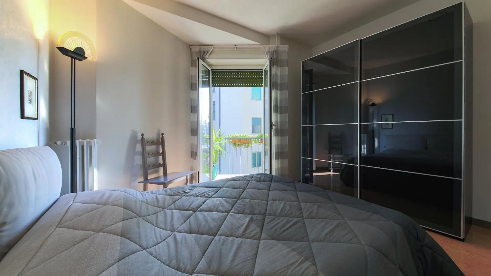 Private Parking - Family Home - 15 Min To Venice Mestre 0*,  Italy